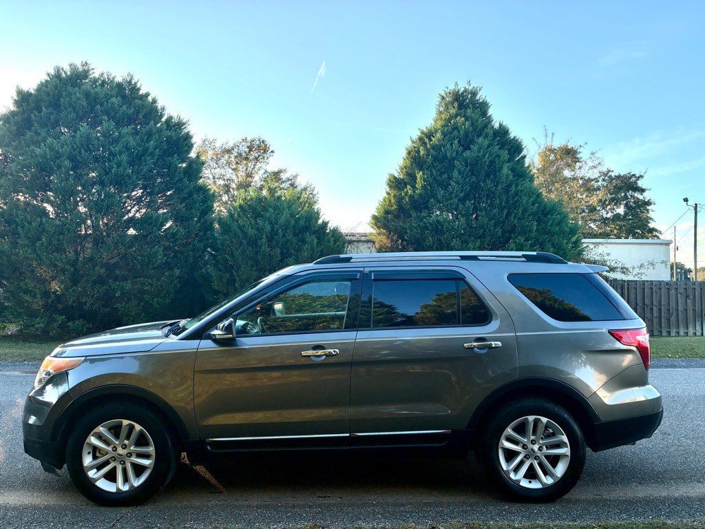 2012 Ford Explorer Image 6