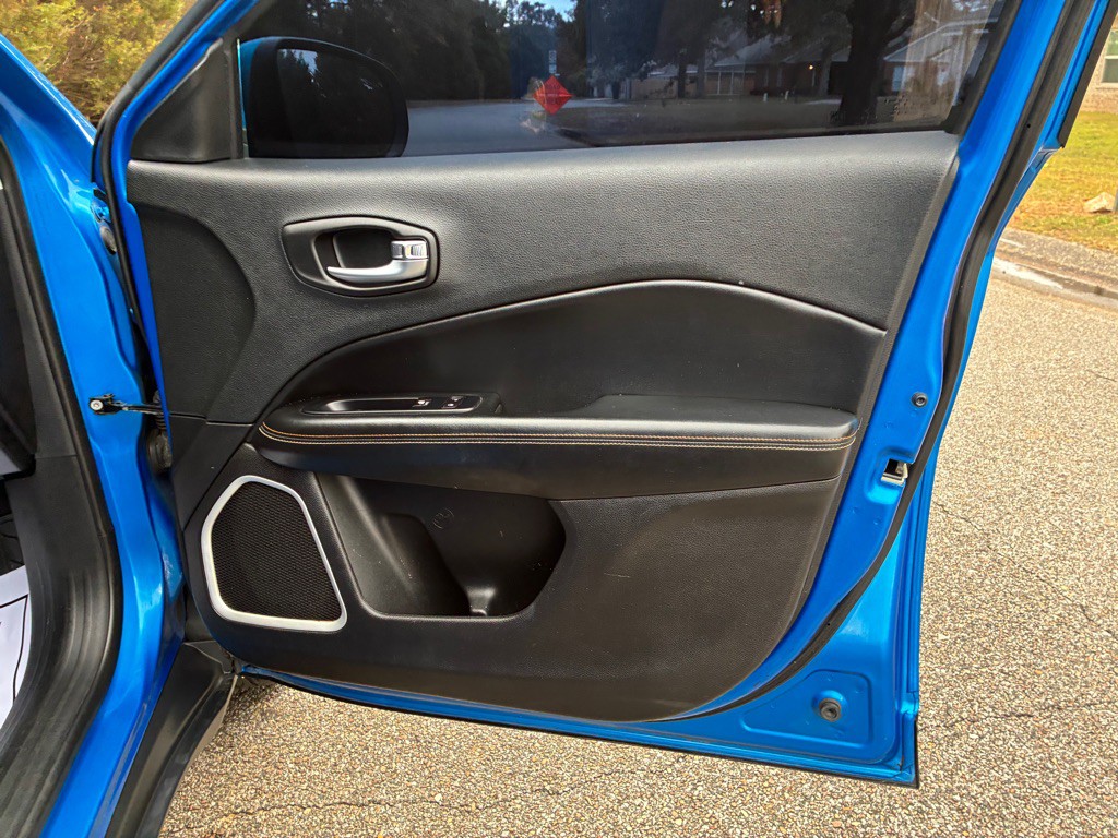 2019 Jeep Compass Image 17