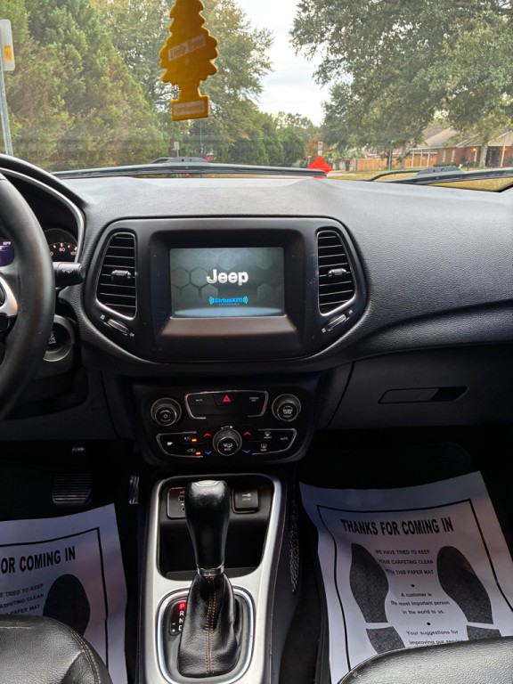 2019 Jeep Compass Image 19