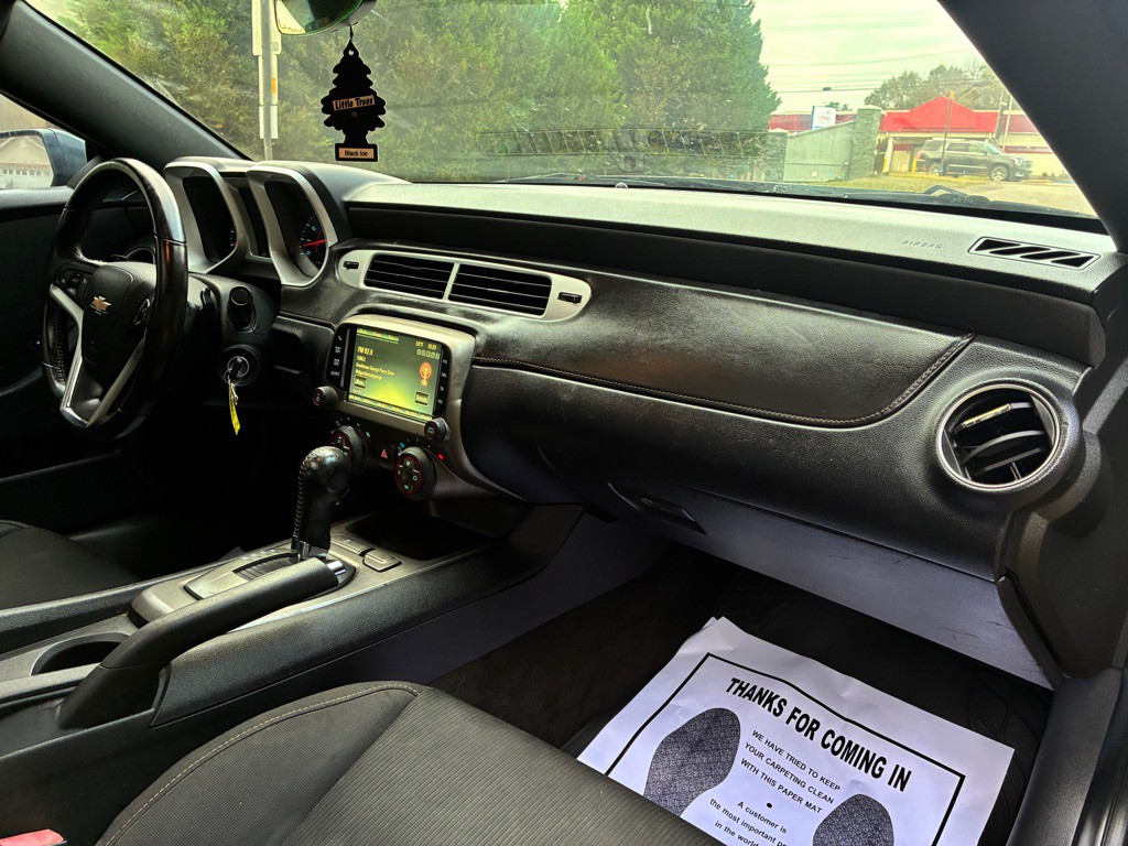 2015 Chevrolet Camaro Image 13