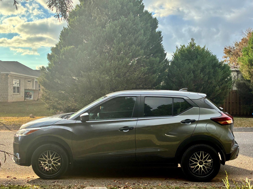 2021 Nissan Kicks Image 6