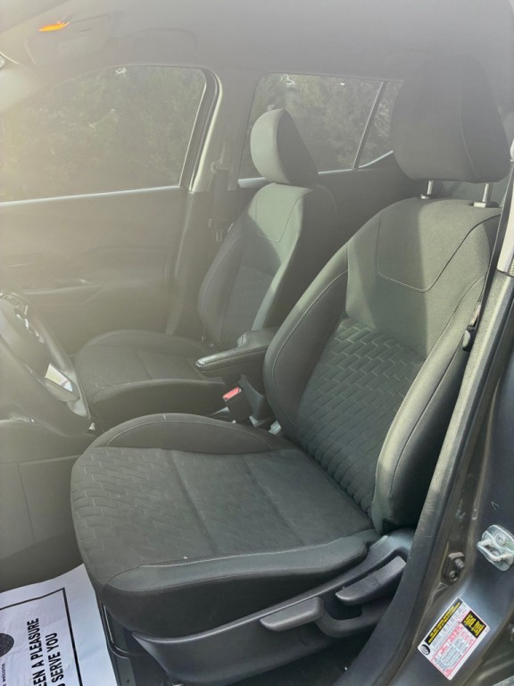 2021 Nissan Kicks Image 8