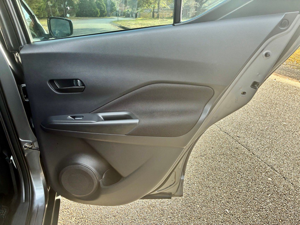 2021 Nissan Kicks Image 15