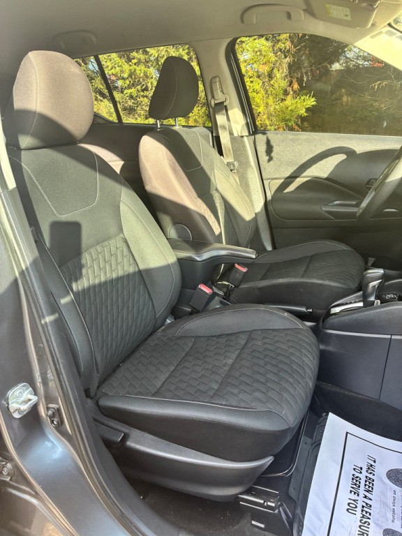 2021 Nissan Kicks Image 16