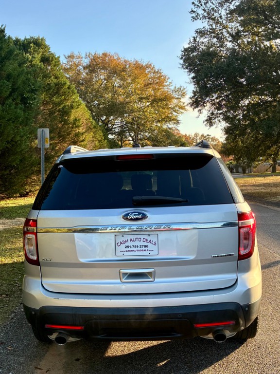 2015 Ford Explorer Image 4