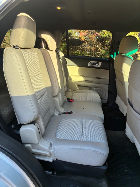 2015 Ford Explorer Image 10