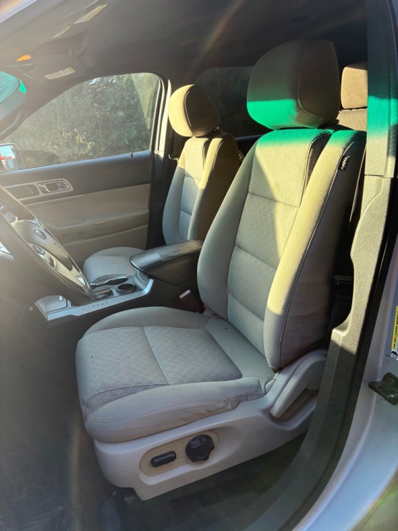 2015 Ford Explorer Image 17