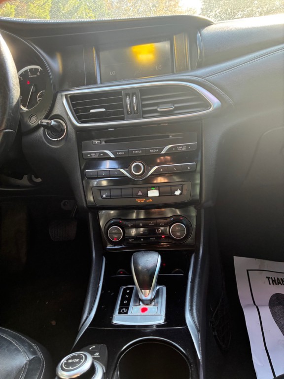 2018 INFINITI QX30 Image 13