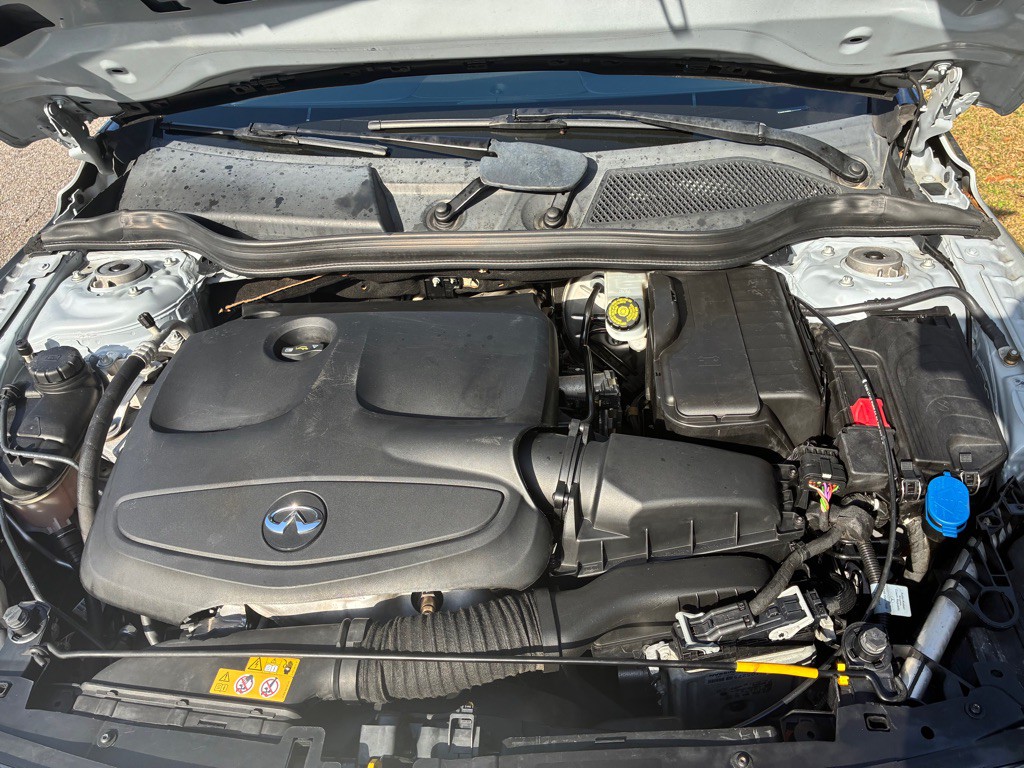 2018 INFINITI QX30 Image 19