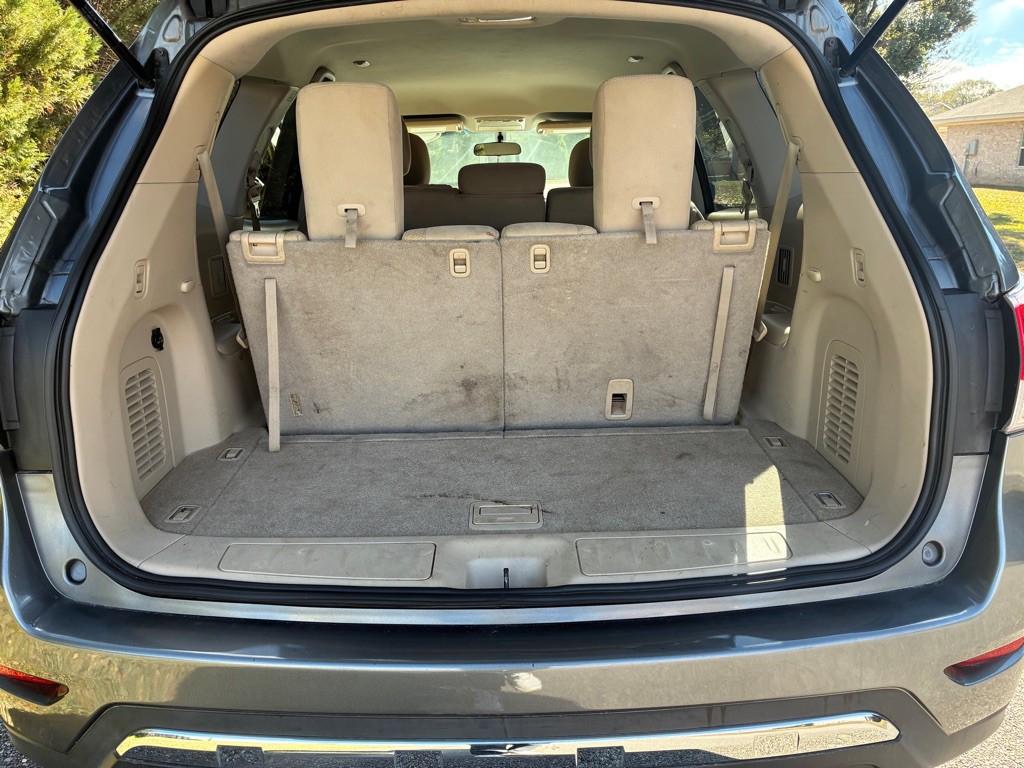 2015 Nissan Pathfinder Image 14