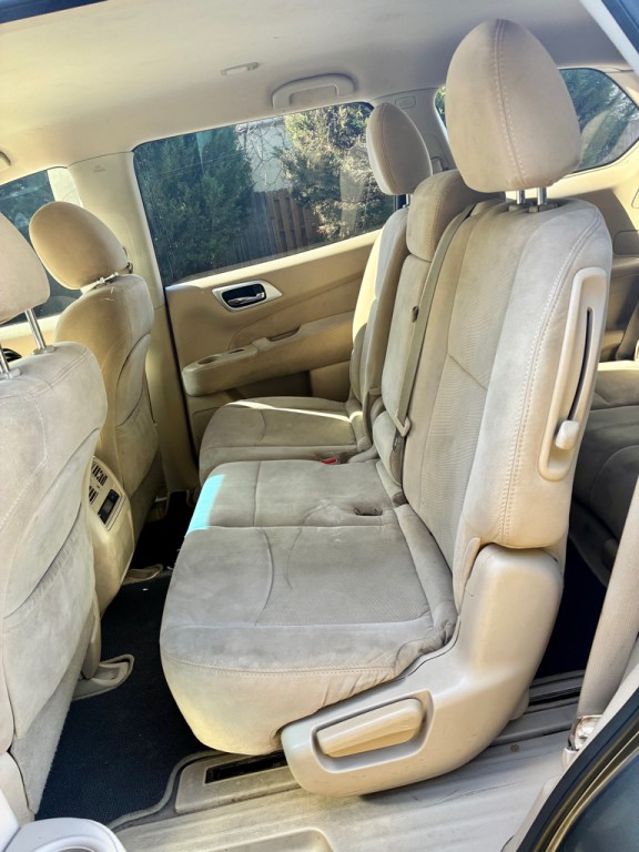 2015 Nissan Pathfinder Image 11