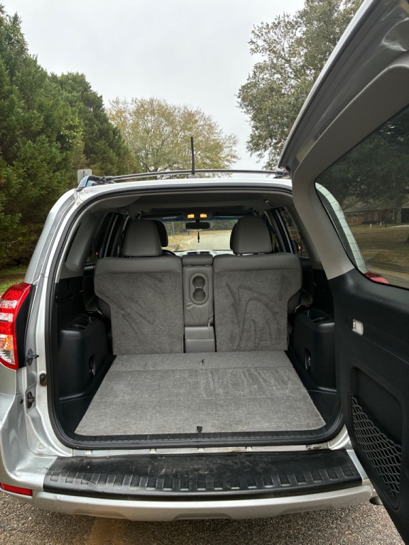 2012 Toyota Rav4 Image 8