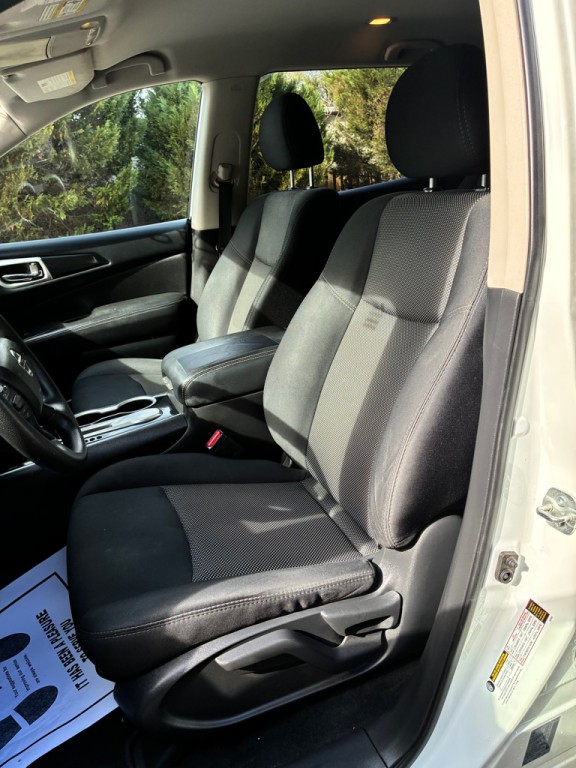 2019 Nissan Pathfinder Image 8
