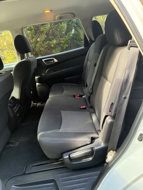 2019 Nissan Pathfinder Image 10
