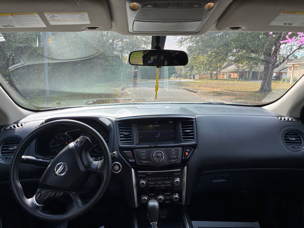 2019 Nissan Pathfinder Image 17