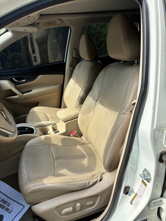 2015 Nissan Rogue Image 8