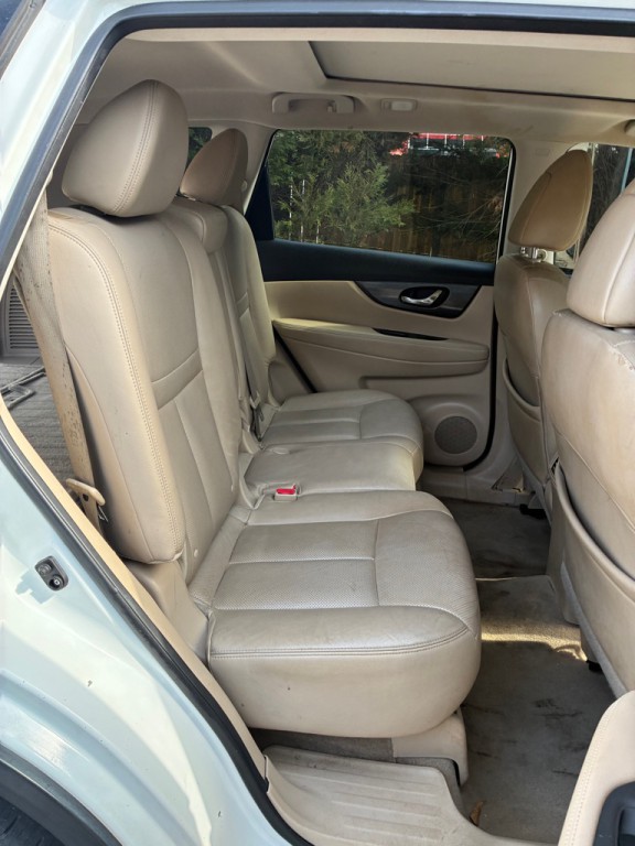 2015 Nissan Rogue Image 13