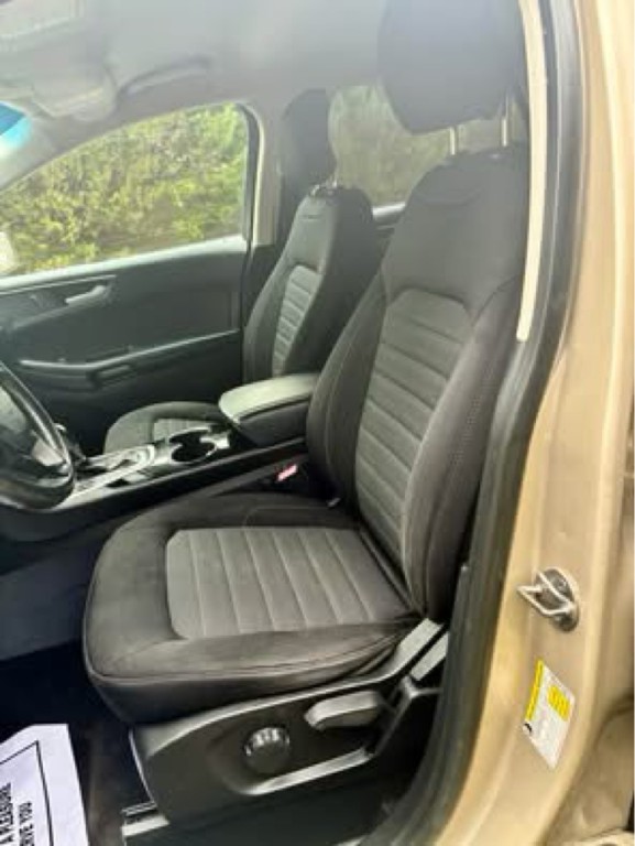 2018 Ford Edge Image 8