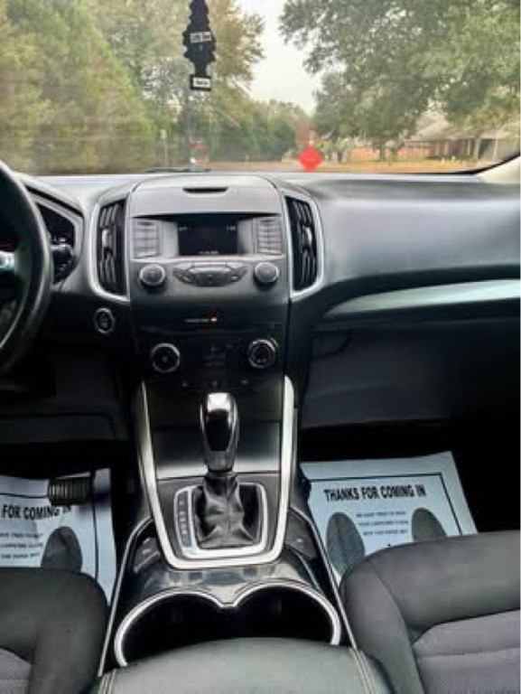 2018 Ford Edge Image 16