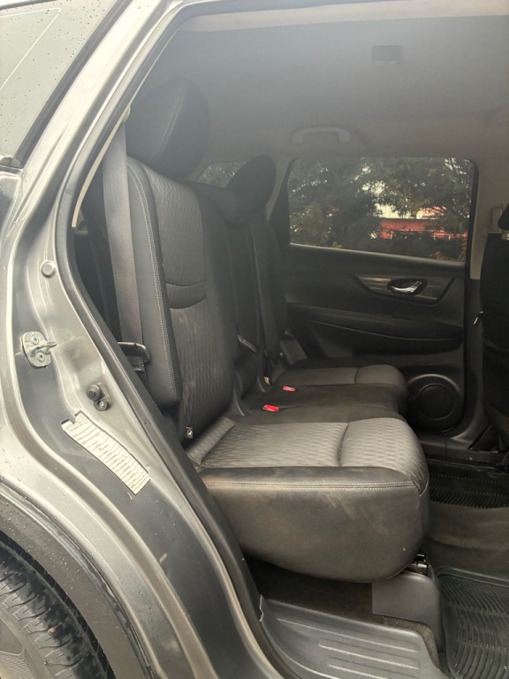 2017 Nissan Rogue Image 11