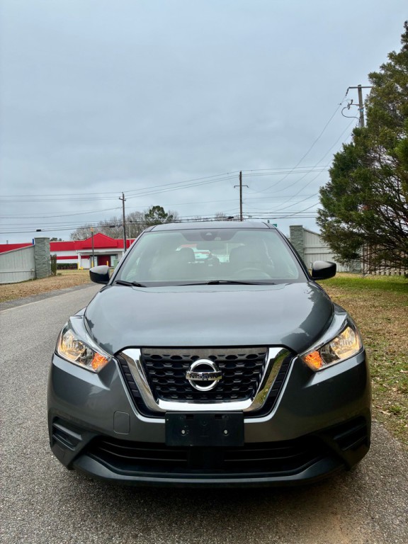 2020 Nissan Kicks Image 2