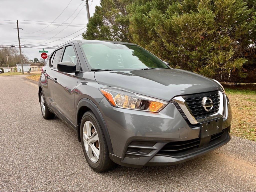 2020 Nissan Kicks Image 5