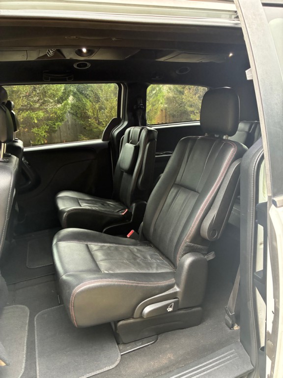 2016 Dodge Grand Caravan Image 9