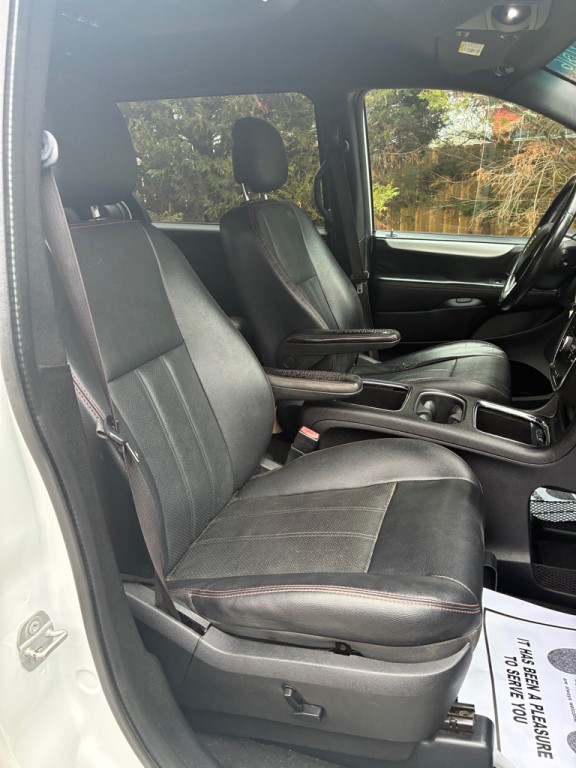 2016 Dodge Grand Caravan Image 14