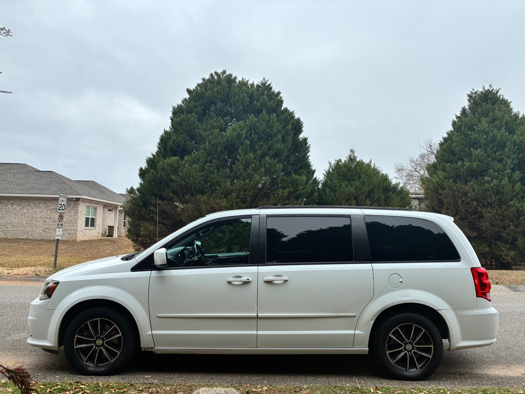 2016 Dodge Grand Caravan Image 4