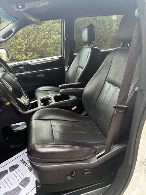 2016 Dodge Grand Caravan Image 8