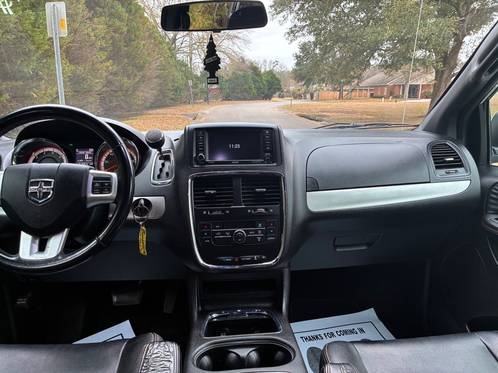 2016 Dodge Grand Caravan Image 12