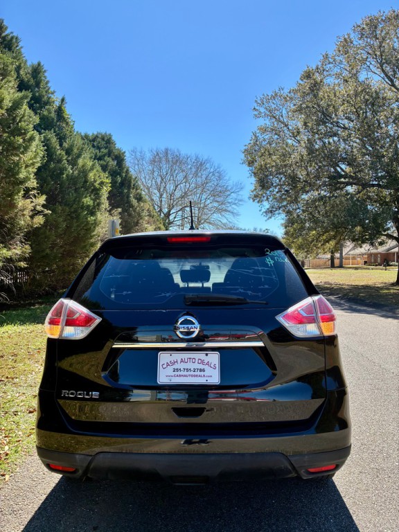 2015 Nissan Rogue Image 4