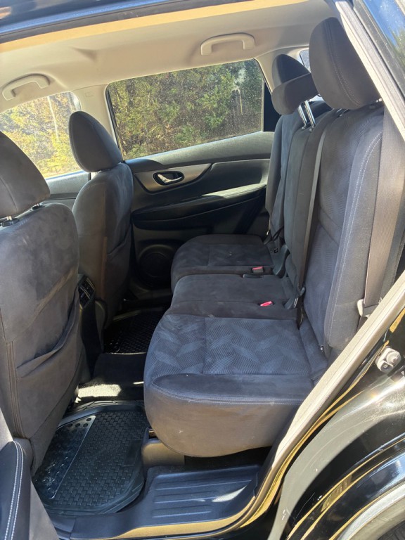 2015 Nissan Rogue Image 10