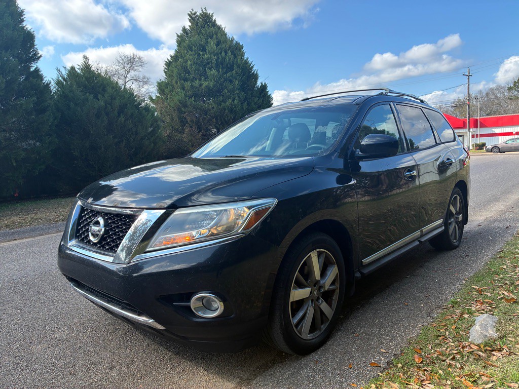 2014 Nissan Pathfinder Image 1