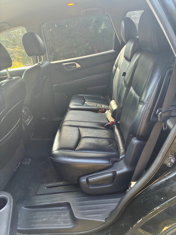 2014 Nissan Pathfinder Image 9