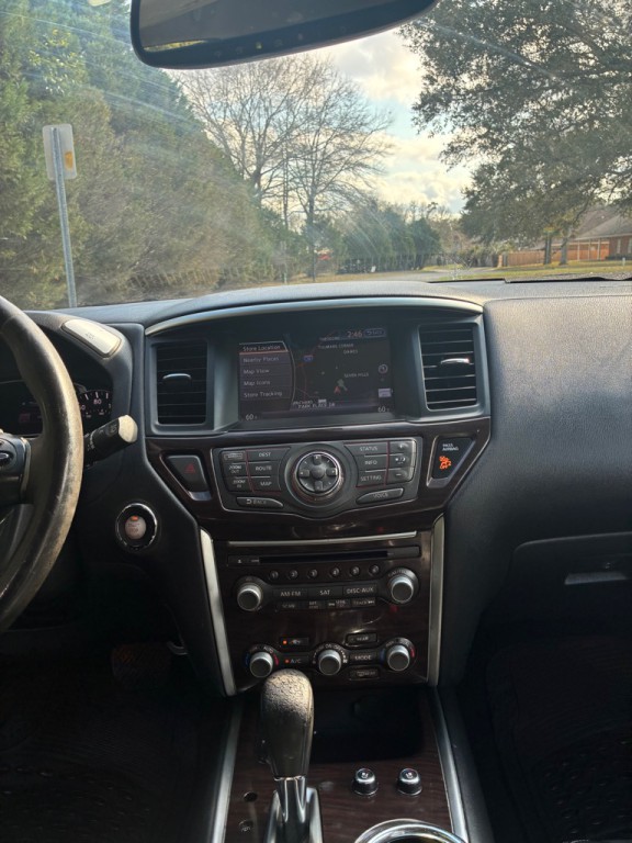 2014 Nissan Pathfinder Image 17