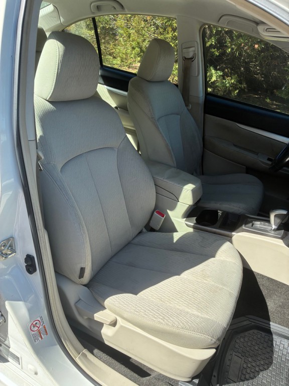 2012 Subaru Legacy Image 13