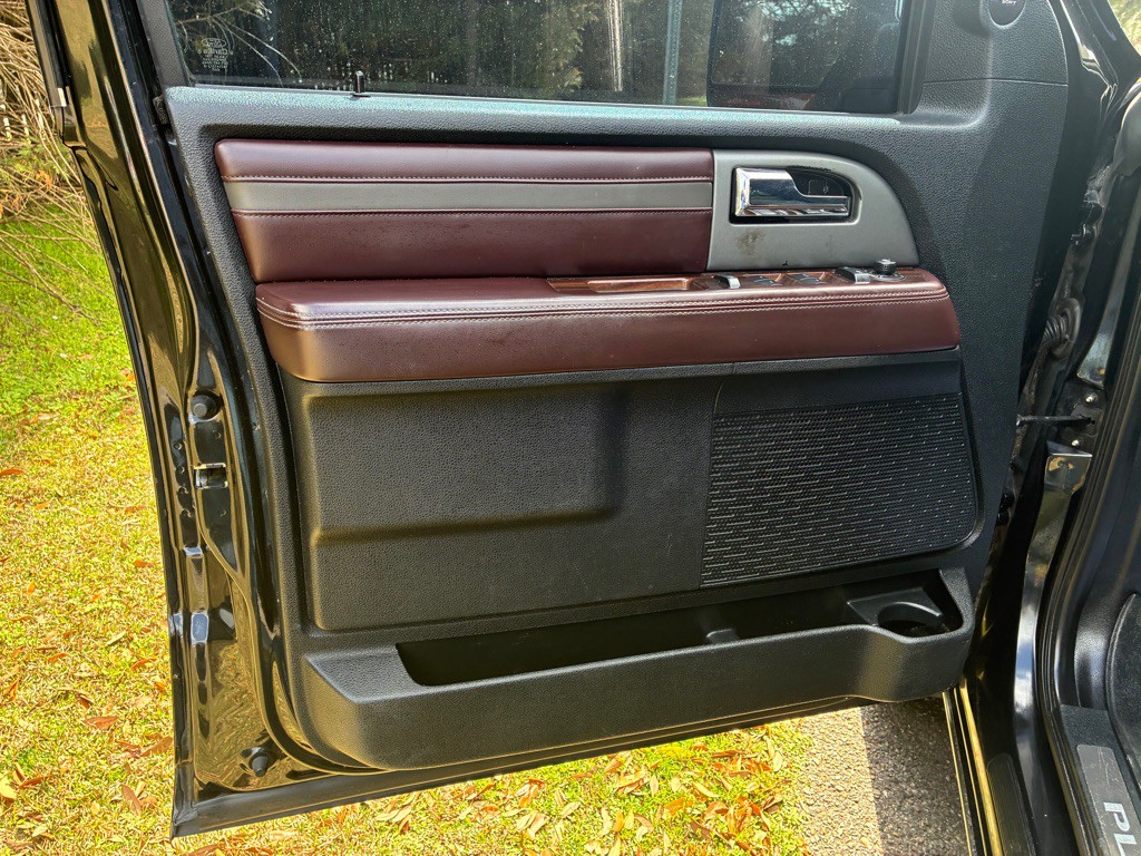 2015 Ford Expedition Image 8