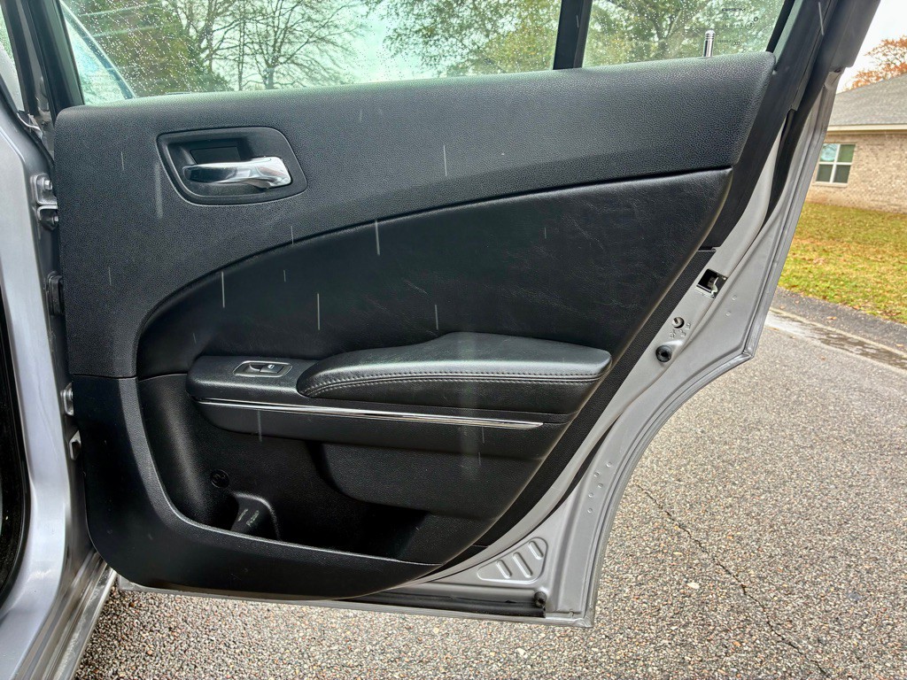 2013 Dodge Charger Image 12