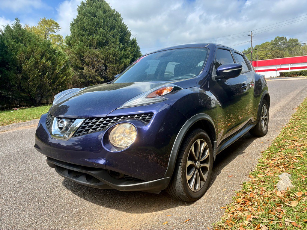 2017 Nissan Juke Image 1