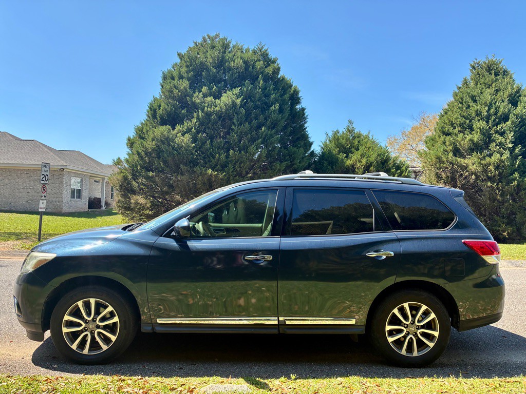 2014 Nissan Pathfinder Image 3