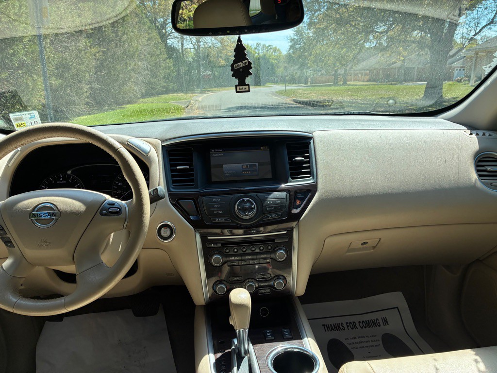 2014 Nissan Pathfinder Image 12