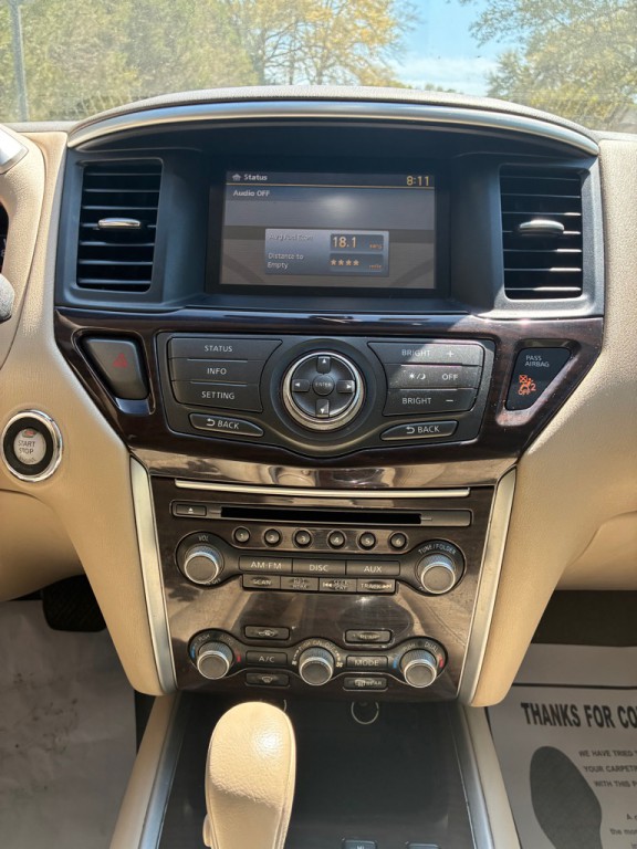 2014 Nissan Pathfinder Image 13