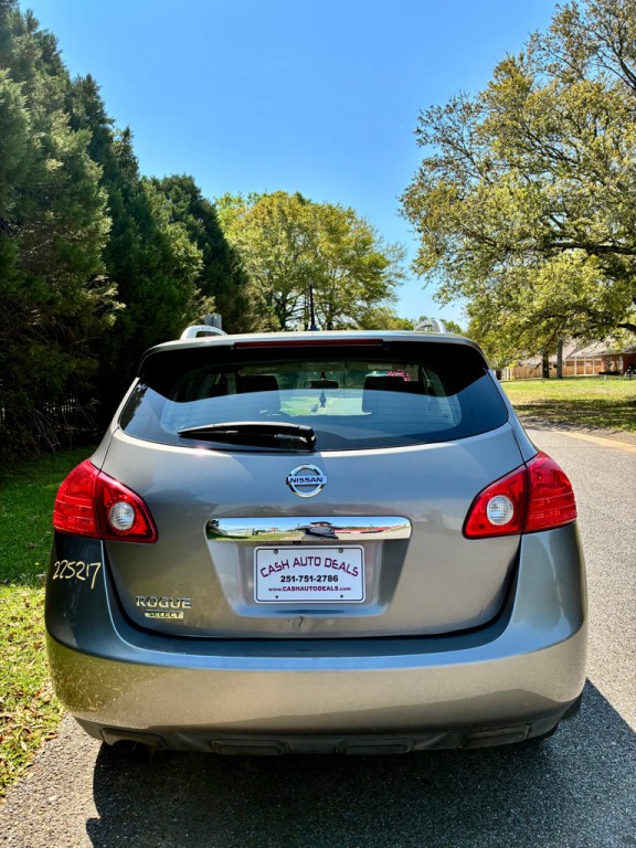 2015 Nissan Rogue Image 4