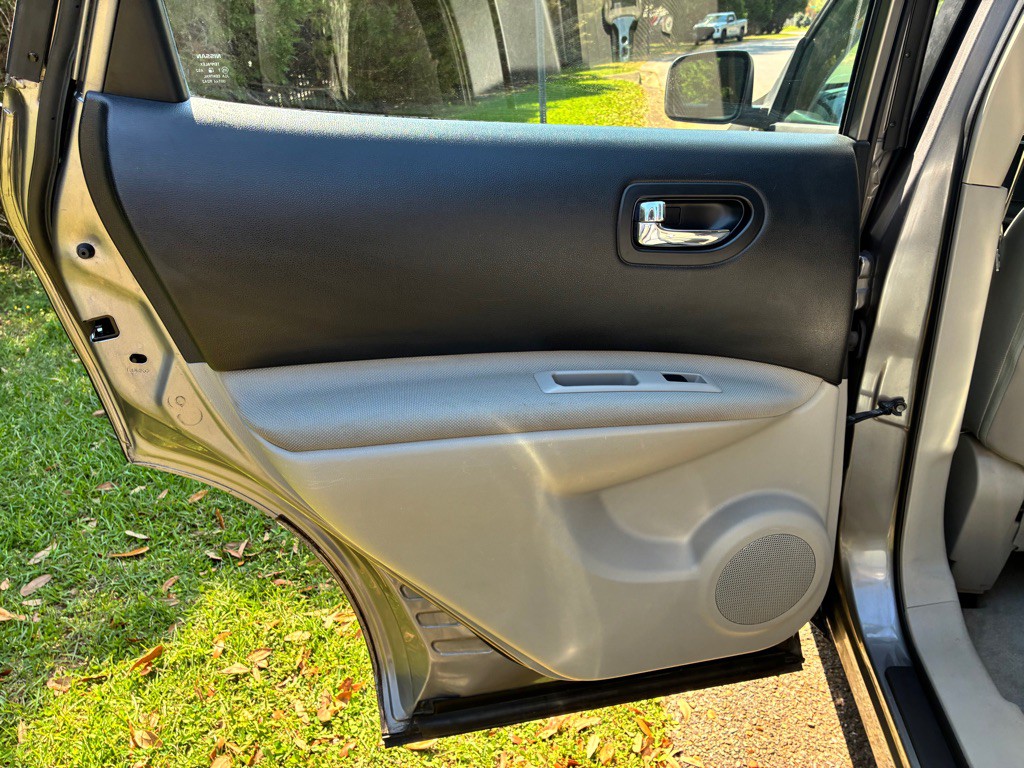 2015 Nissan Rogue Image 11