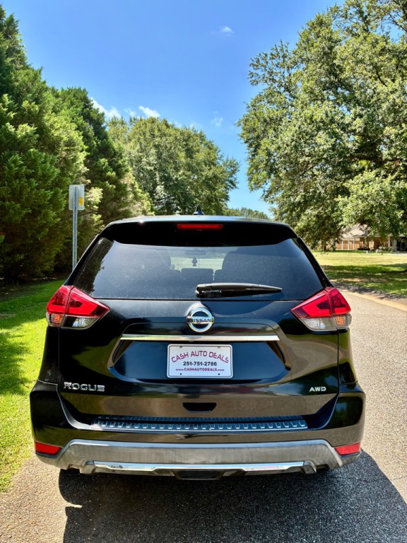 2018 Nissan Rogue Image 4