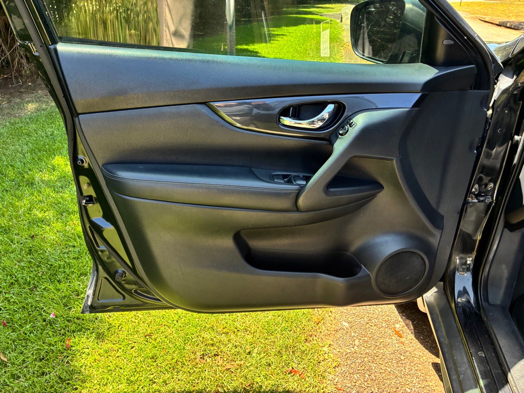 2018 Nissan Rogue Image 8