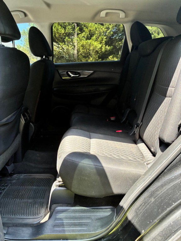 2018 Nissan Rogue Image 9