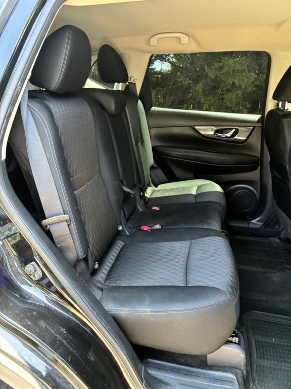 2018 Nissan Rogue Image 12
