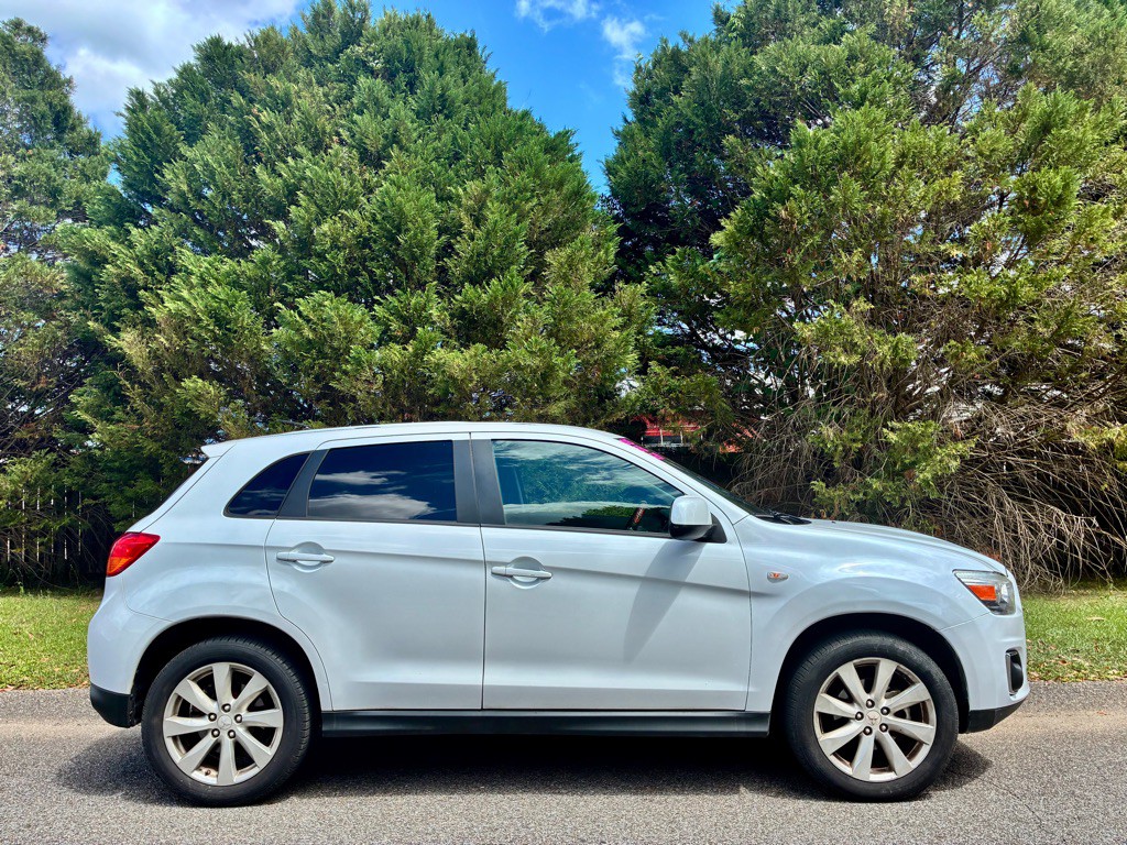 2015 Mitsubishi Outlander Image 3